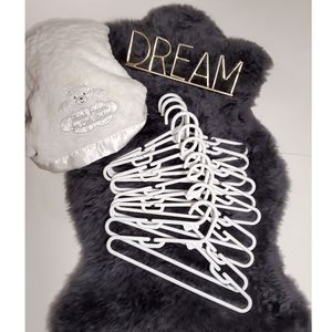 Baby/Toddler Hangers 10per. pk (4pks available)